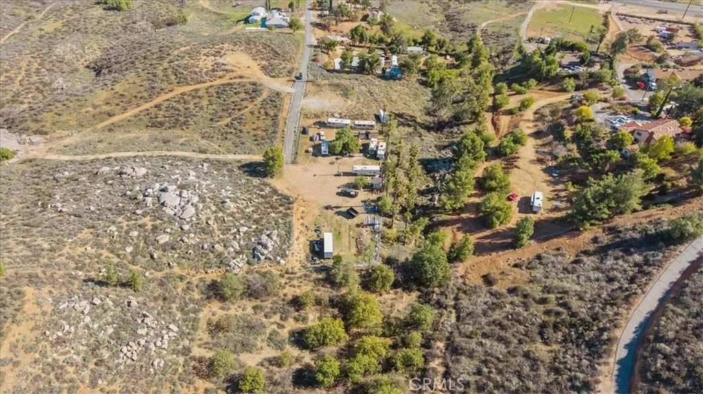0 Kimes Perris, CA 92570 - Photo 3 of 21 a bathroom with a shower curtain