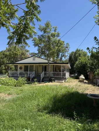 $300,000 | 214 North School Street, Big Pine, CA 93513