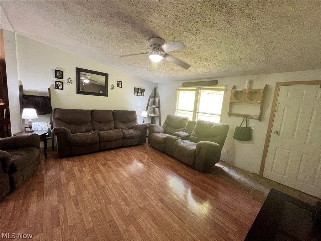 69595 Hopewell Road Cambridge, OH 43725 - Photo 5 of 22 Gallery Image 5