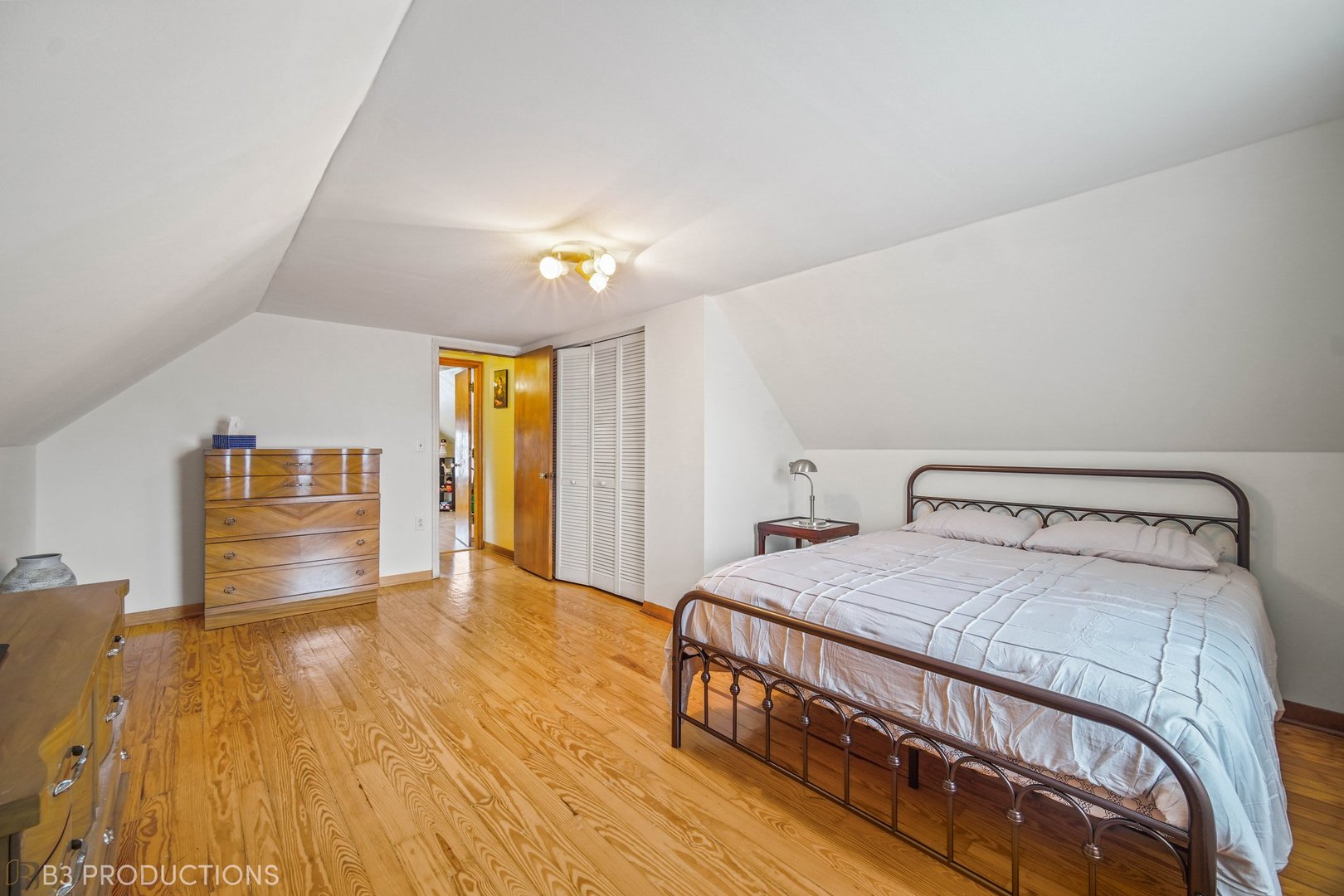 2436 South 1st Avenue North Riverside, IL 60546 - Photo 13 of 20 Gallery Image 13