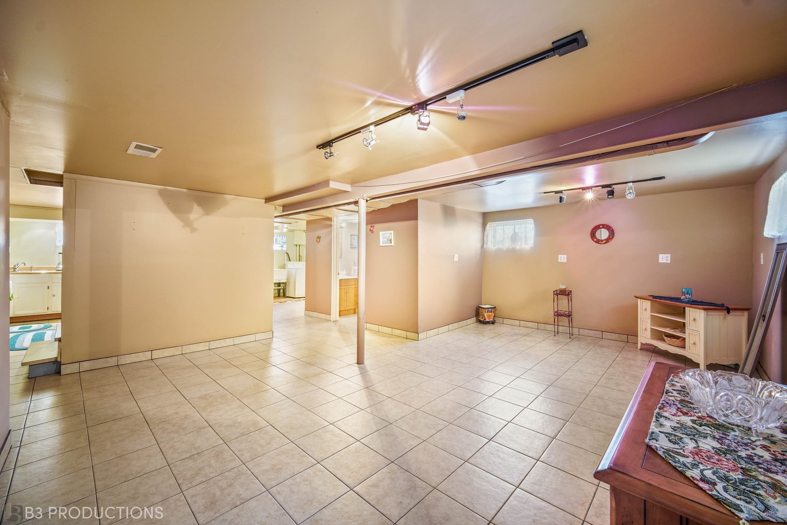2436 South 1st Avenue North Riverside, IL 60546 - Photo 17 of 20 Gallery Image 17