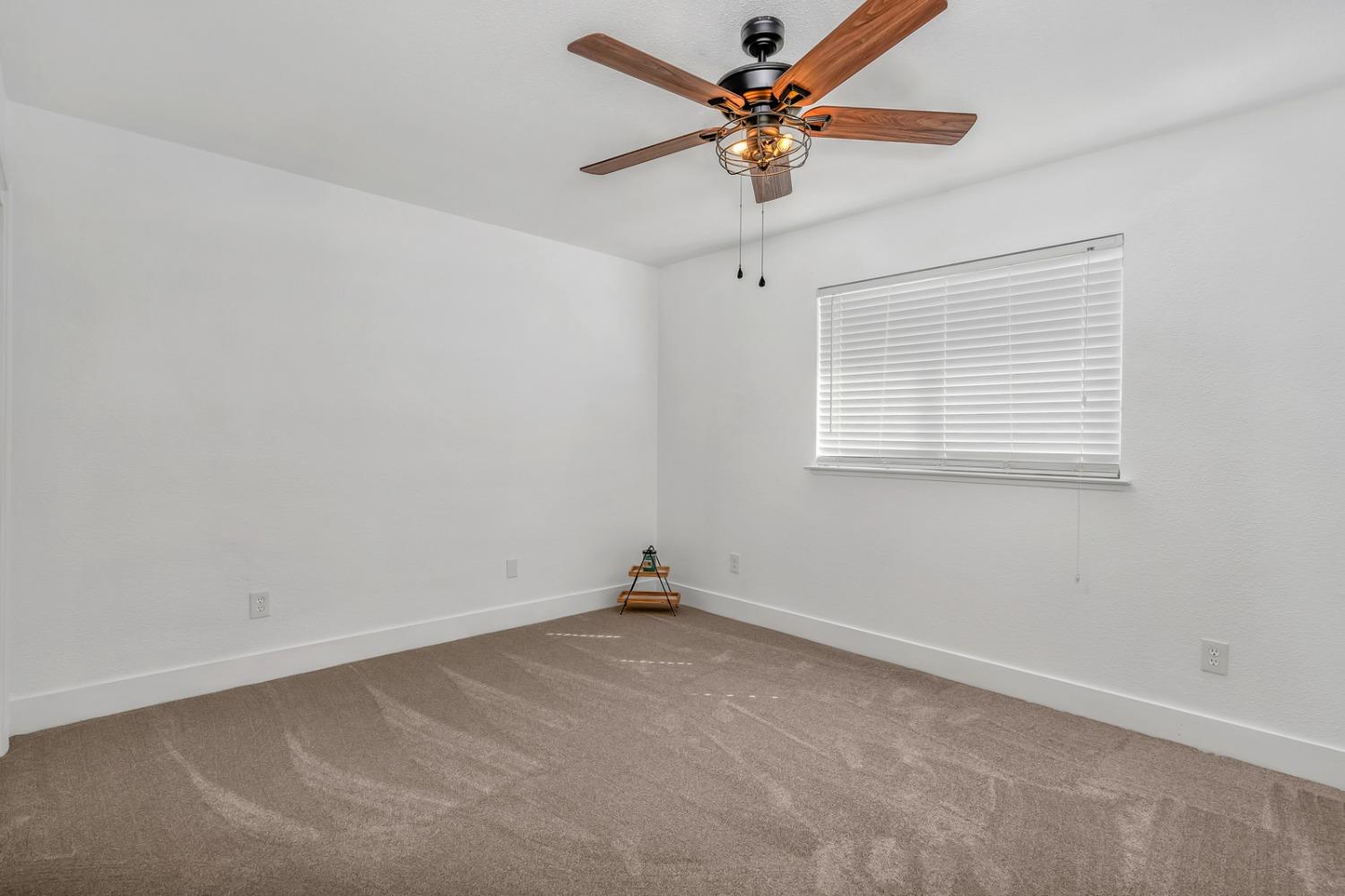 28826 Rancho Avenue Madera, CA 93638 - Photo 18 of 25