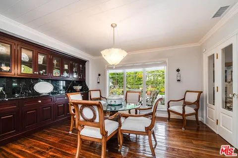 $4,295,000 | 9921 Toluca Lake Avenue, Toluca Lake, CA 91602