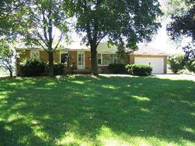 253 West Dean Road Temperance, MI 48182 - Photo 1 of 8 605382.JPG