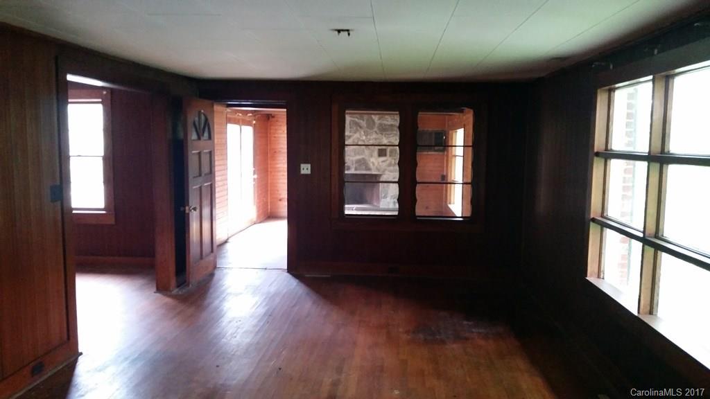 27 Streater Road Sylva, NC 28779 - Photo 6 of 11 Gallery Image 6