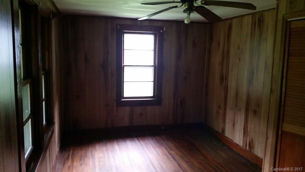 27 Streater Road Sylva, NC 28779 - Photo 8 of 11 Gallery Image 8