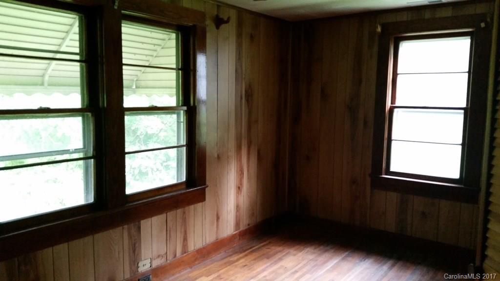 27 Streater Road Sylva, NC 28779 - Photo 9 of 11 Gallery Image 9