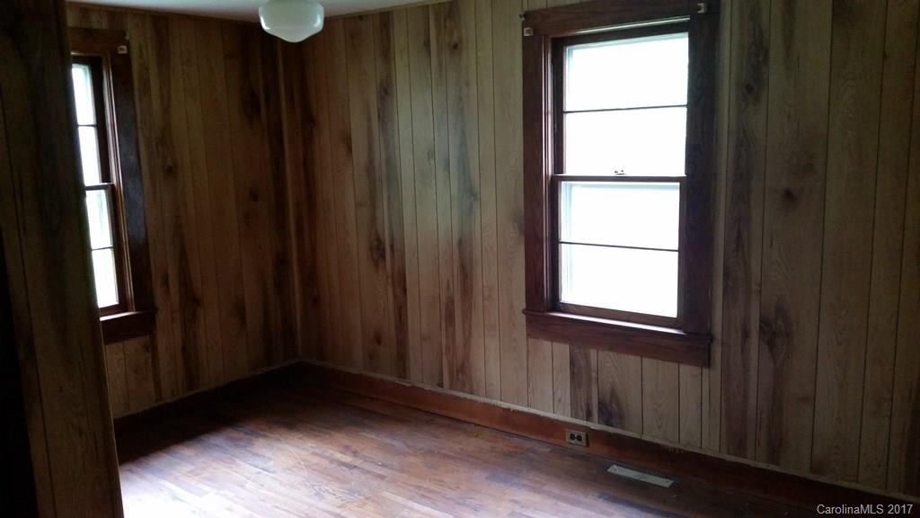 27 Streater Road Sylva, NC 28779 - Photo 10 of 11 Gallery Image 10