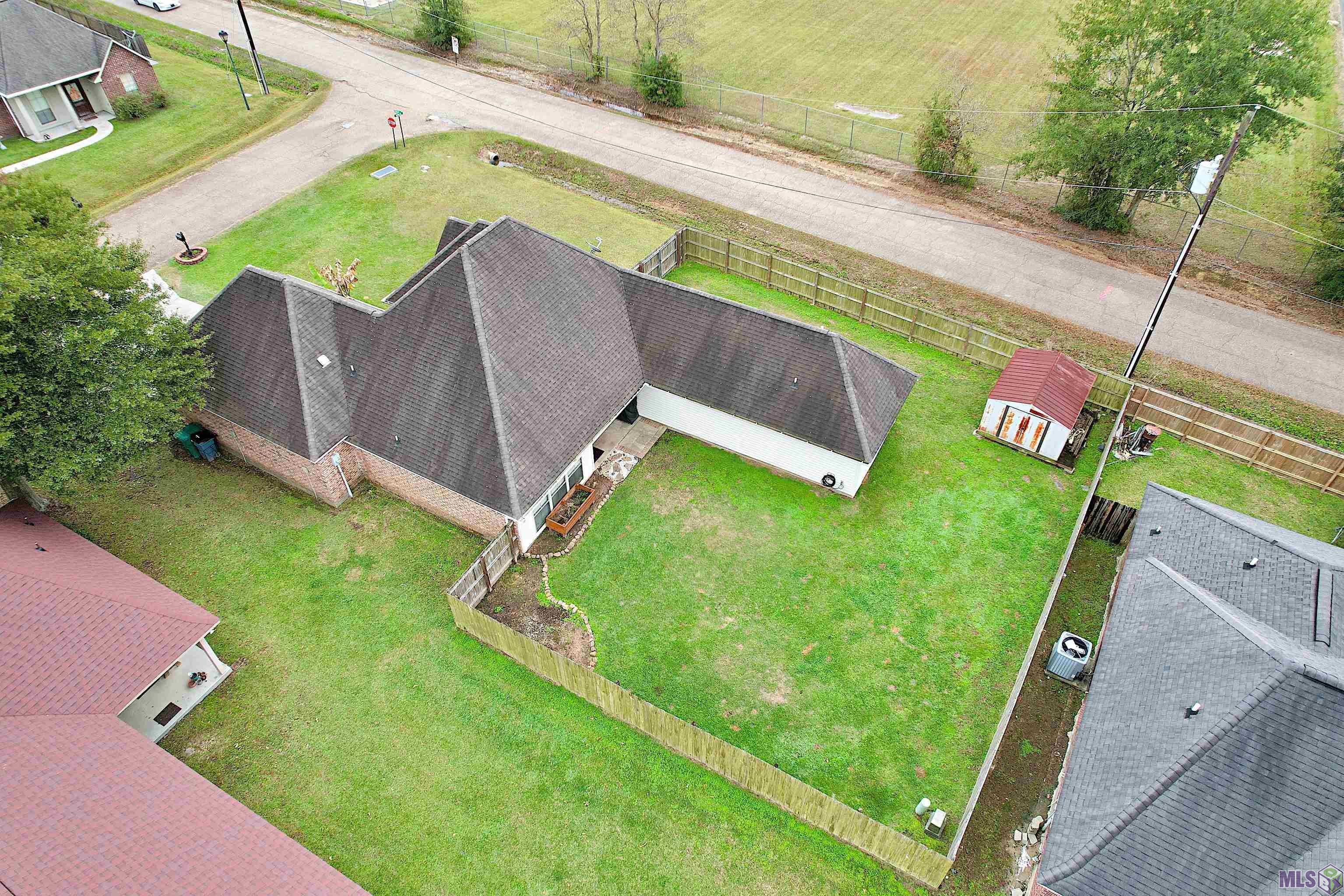 13009 Robin Drive Walker, LA 70785 - Photo 18 of 21