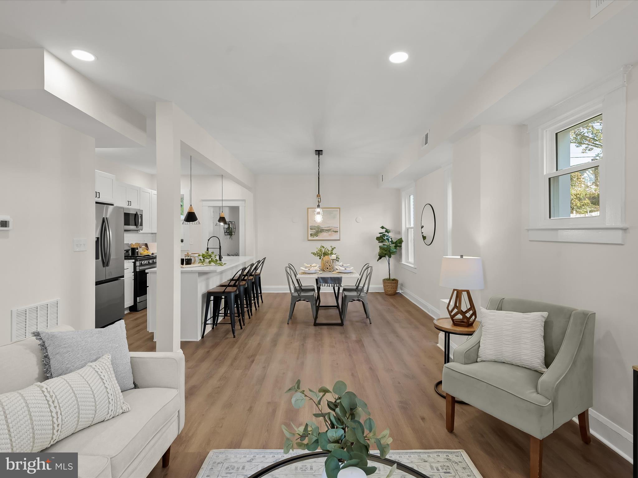 614 Stamford Road Baltimore, MD 21229 - Photo 10 of 48 LVP Flooring