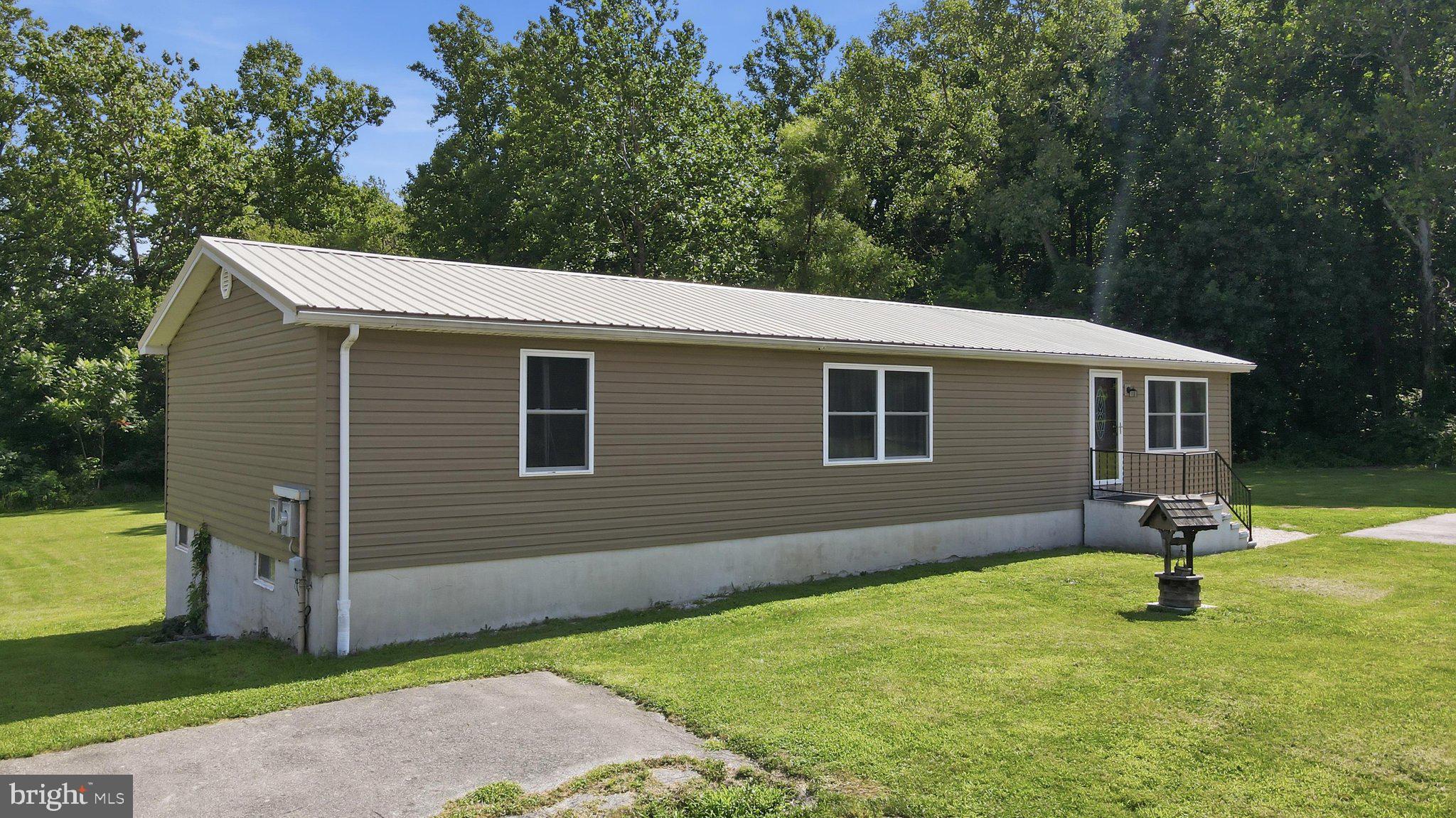 22314 Pondsville Road Smithsburg, MD 21783 - Photo 3 of 46 Gallery Image 3