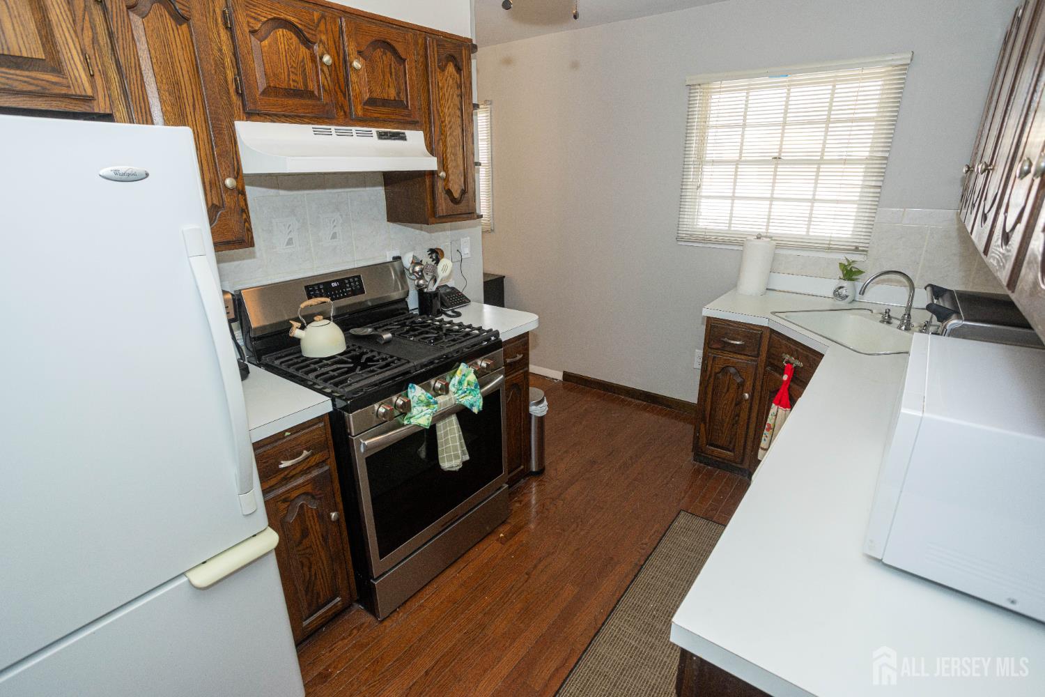 61 Princeton Road Old Bridge, NJ 08859 - Photo 5 of 29