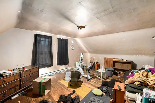 $349,900 | 68022 Highway 43, South Haven, MI 49090