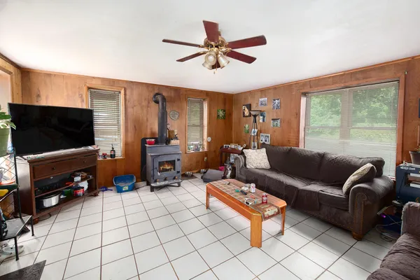 $349,900 | 68022 Highway 43, South Haven, MI 49090