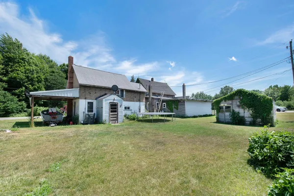 $349,900 | 68022 Highway 43, South Haven, MI 49090
