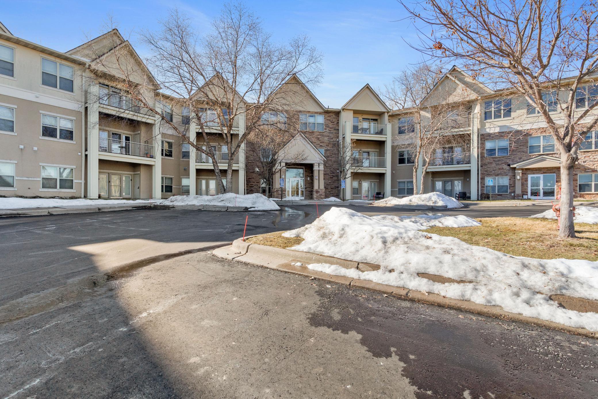 2103 Silver Bell Road, Unit 215 Eagan, MN 55122 - Photo 2 of 20