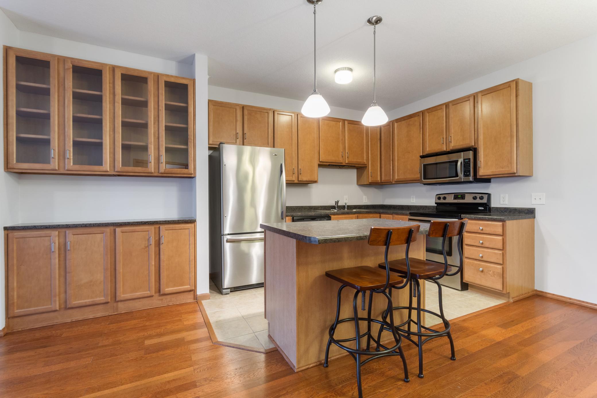 2103 Silver Bell Road, Unit 215 Eagan, MN 55122 - Photo 4 of 20