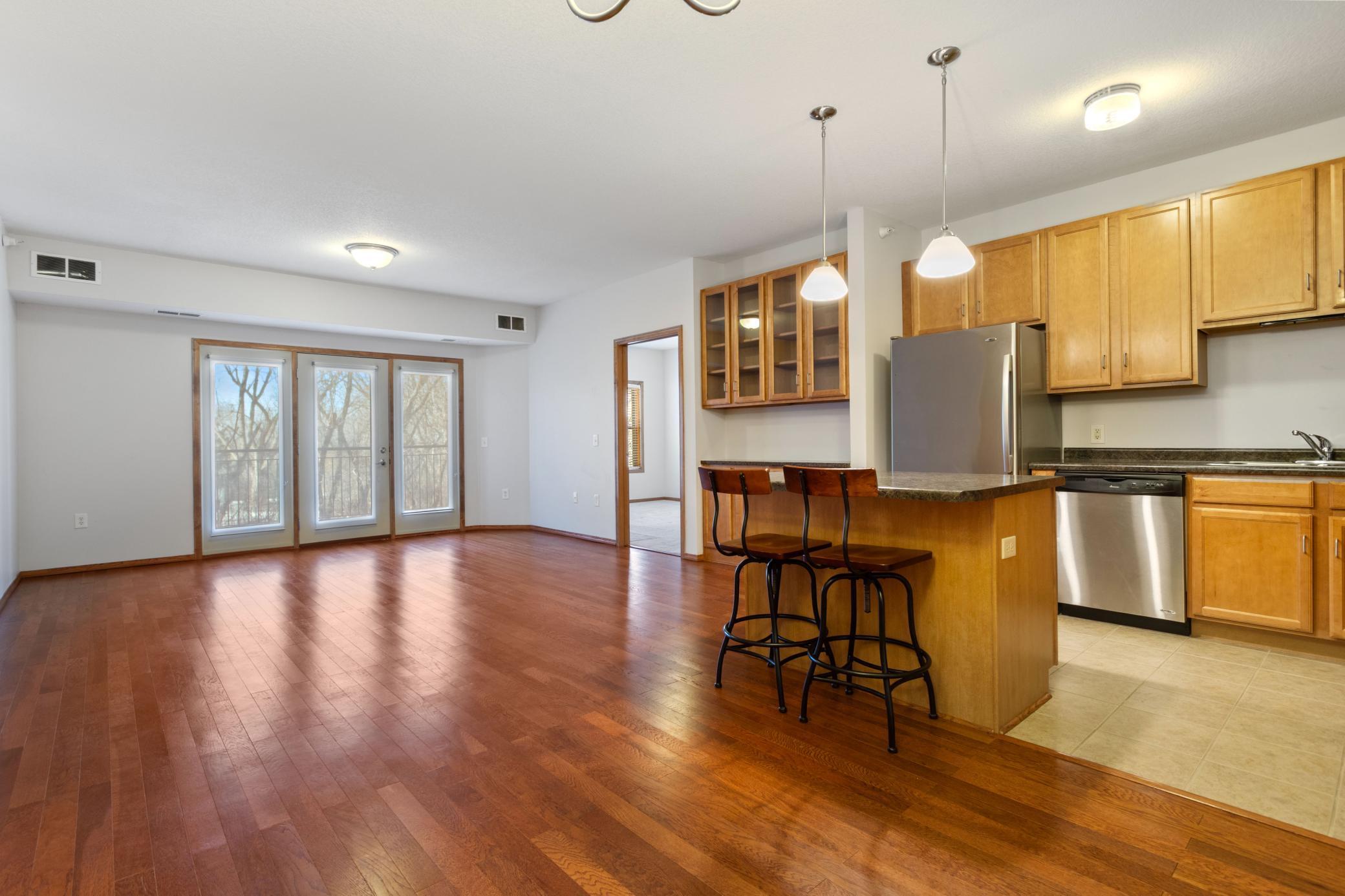 2103 Silver Bell Road, Unit 215 Eagan, MN 55122 - Photo 5 of 20