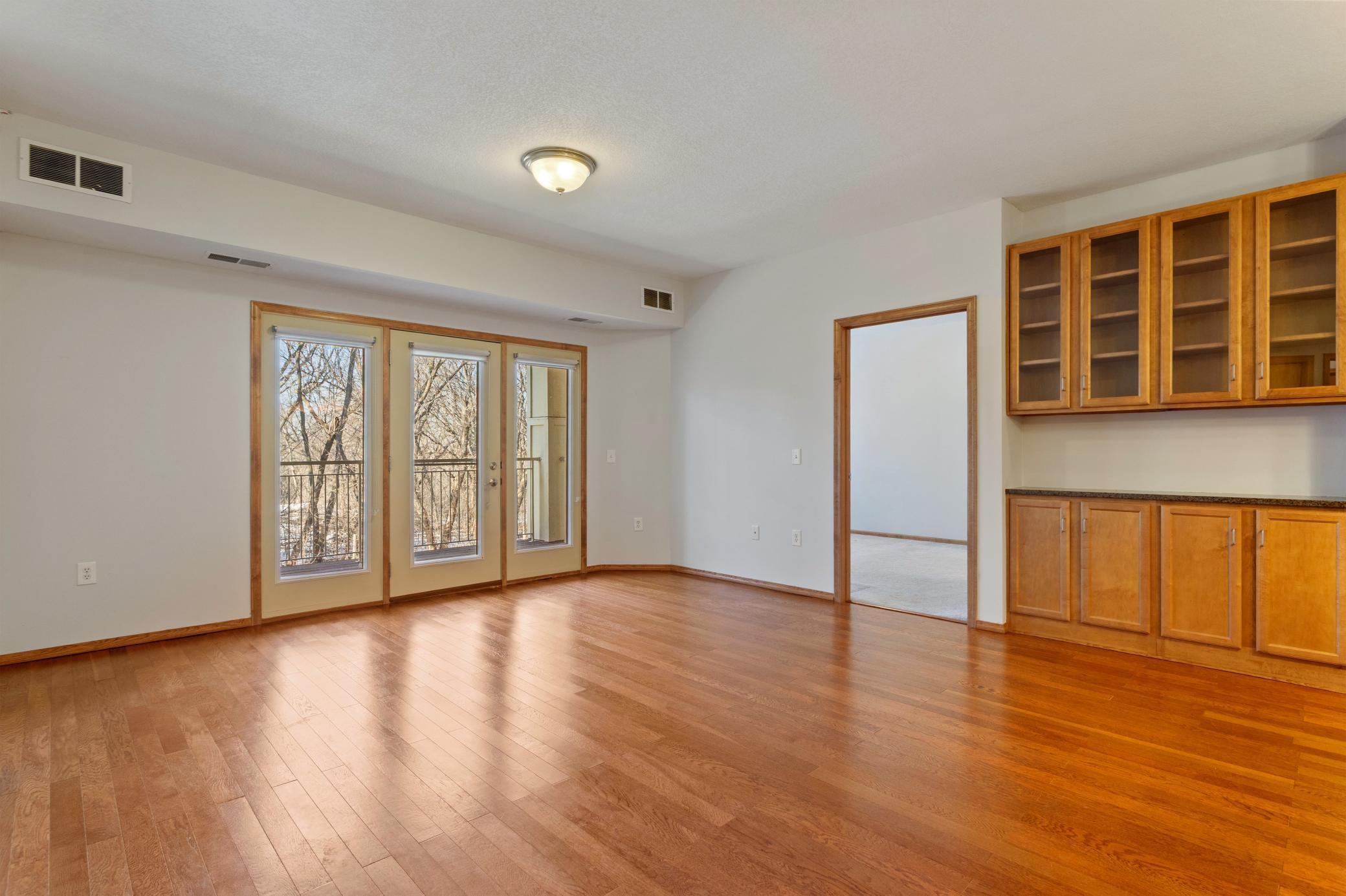 2103 Silver Bell Road, Unit 215 Eagan, MN 55122 - Photo 10 of 20