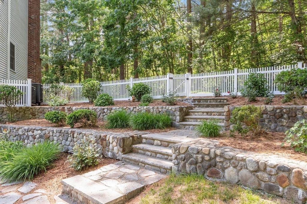 123 Oak Knoll Road Carlisle, MA 01741 - Photo 37 of 41