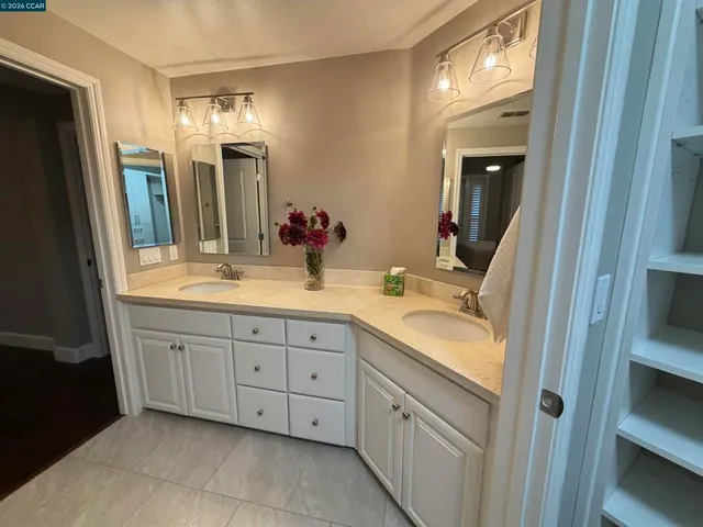 $940,000 | 1800-1800 Alma Avenue, Unit 402, Walnut Creek, CA 94596