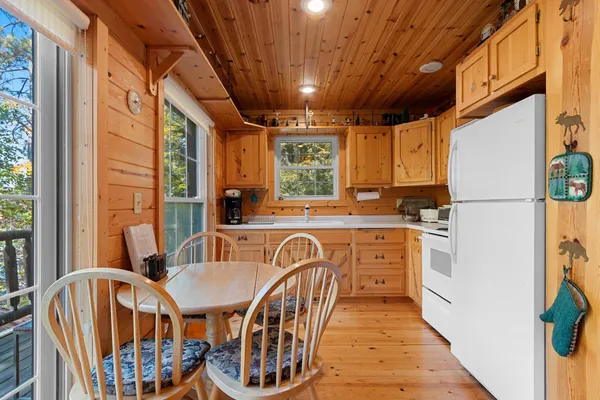 $599,000 | 17801 East Wheeler Lake Lane, Lakewood, WI 54138
