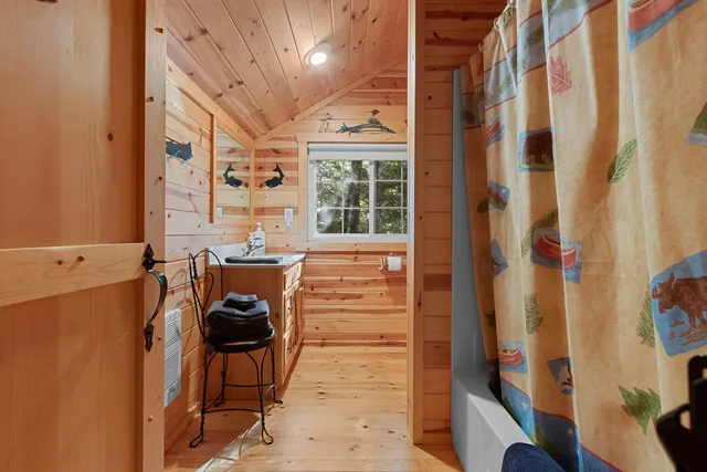 $699,000 | 17801 East Wheeler Lake Lane, Lakewood, WI 54138