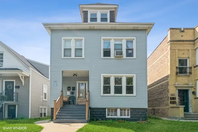 $1,650 | 5131 West Henderson Street, Unit 1, Chicago, IL 60641