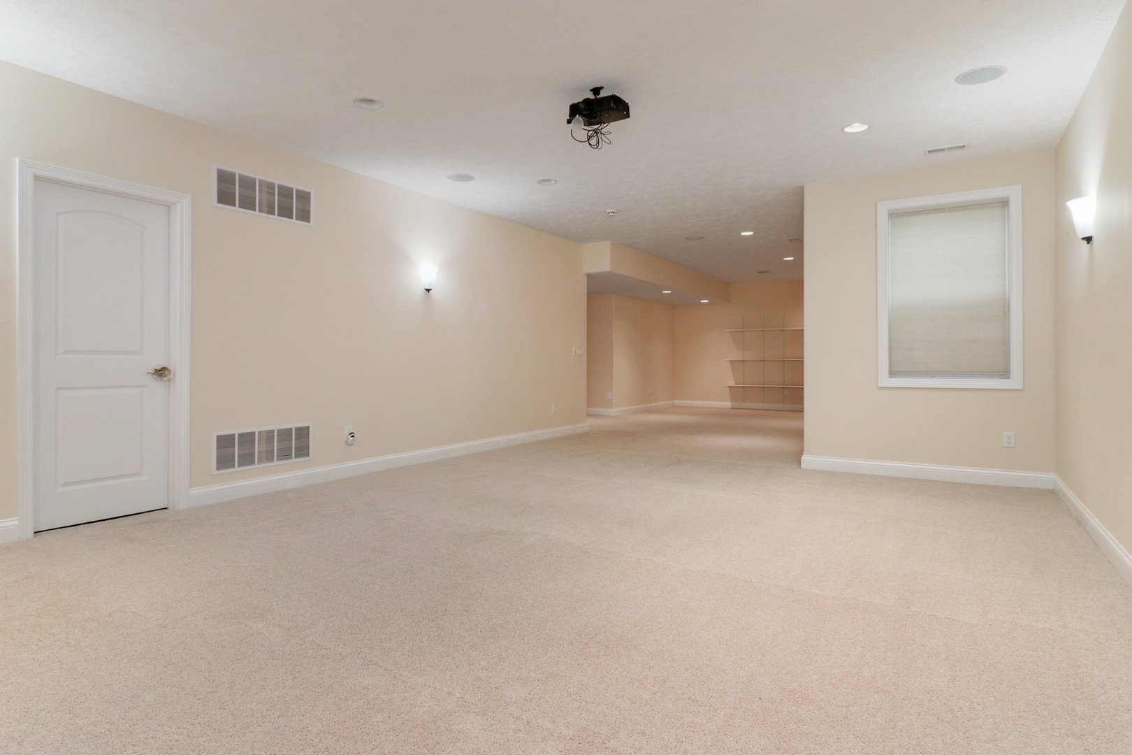 69 Brookstone Circle Bloomington, IL 61704 - Photo 47 of 63 an empty room with windows and closet