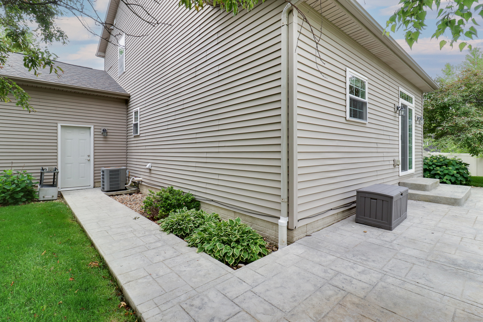 69 Brookstone Circle Bloomington, IL 61704 - Photo 60 of 63