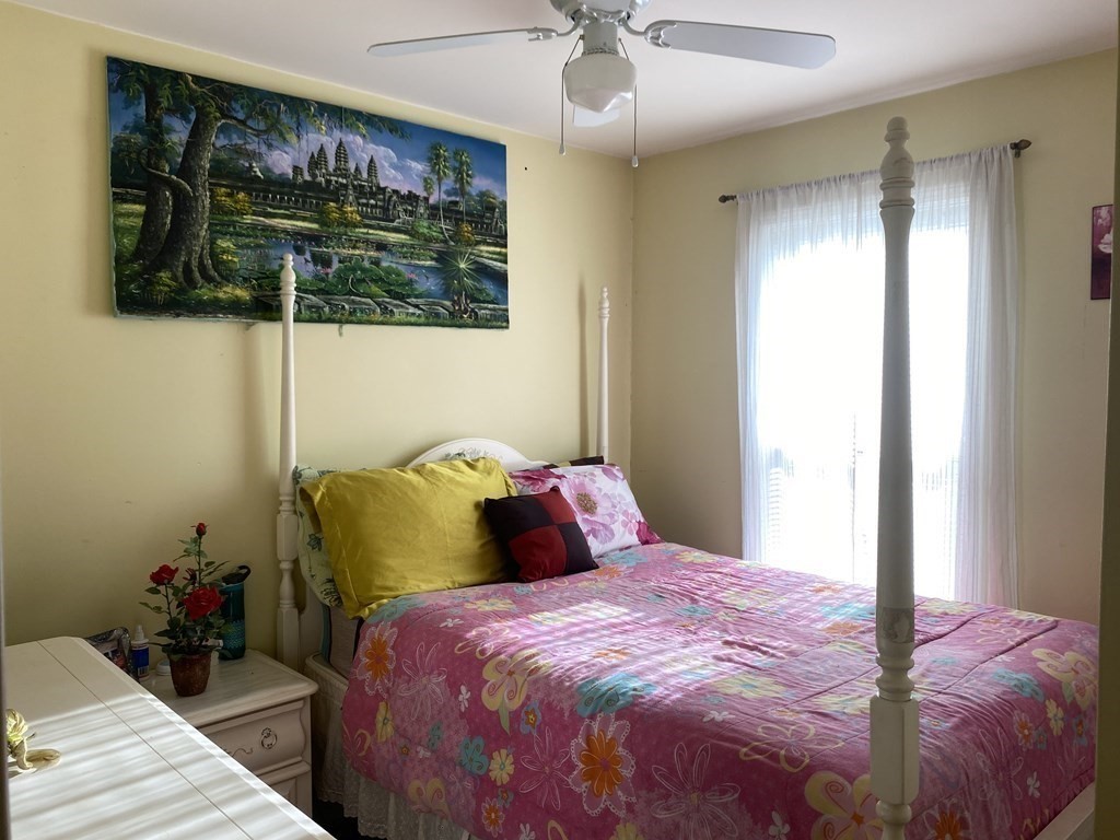 192 Vale Street Fall River, MA 02724 - Photo 6 of 21