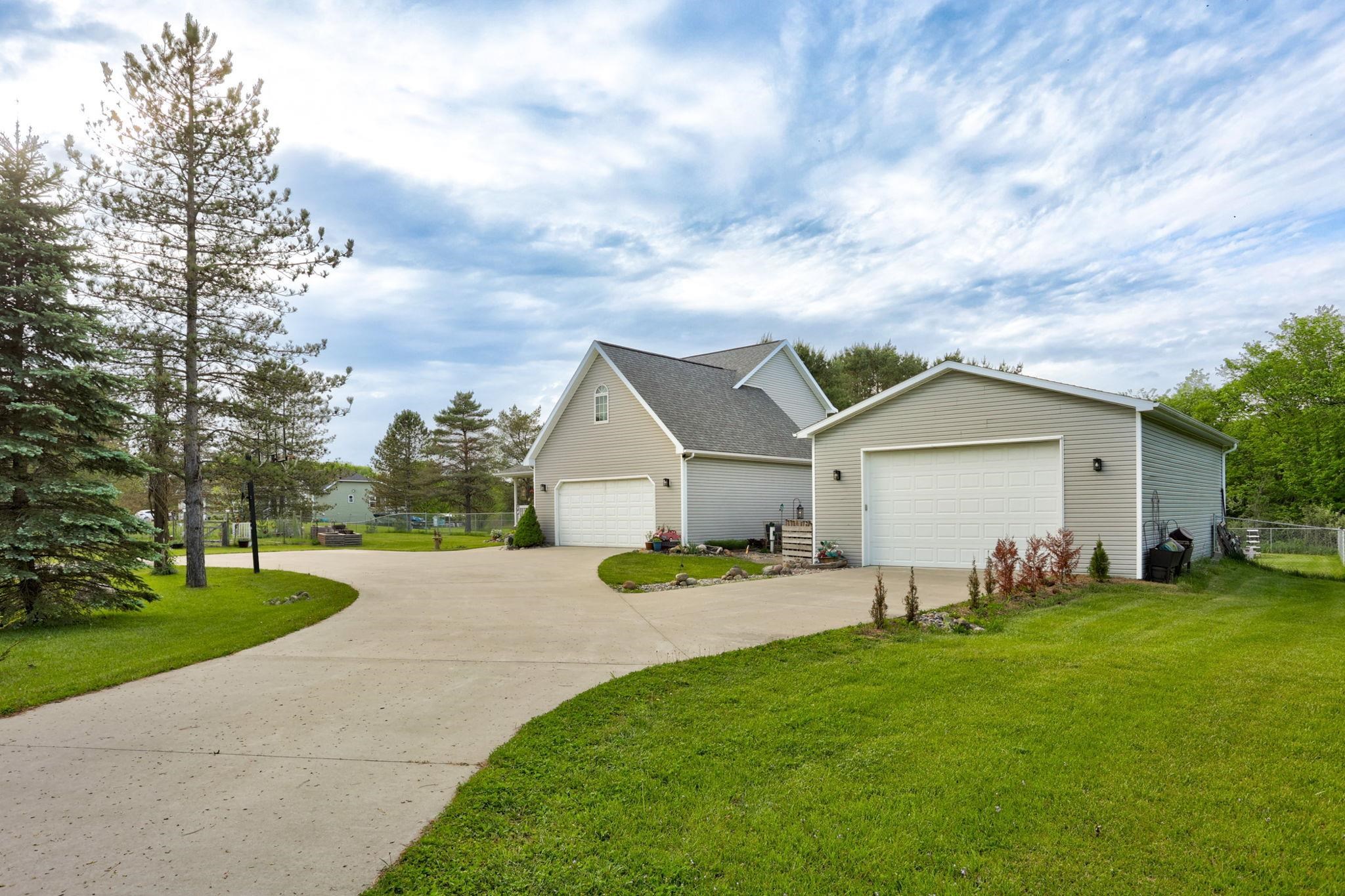 2119 East Vienna Road Clio, MI 48420 - Photo 65 of 88