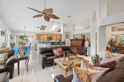 $980,000 | 315 Timberwood Court, Palm Beach Gardens, FL 33418