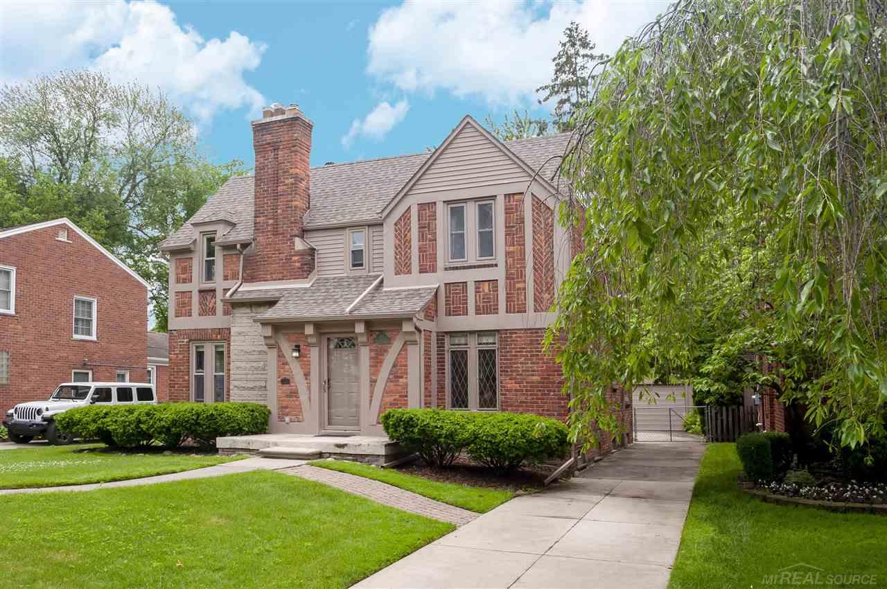 811 Lincoln Road Grosse Pointe, MI 48230 - Photo 2 of 43 50077595-1.JPG