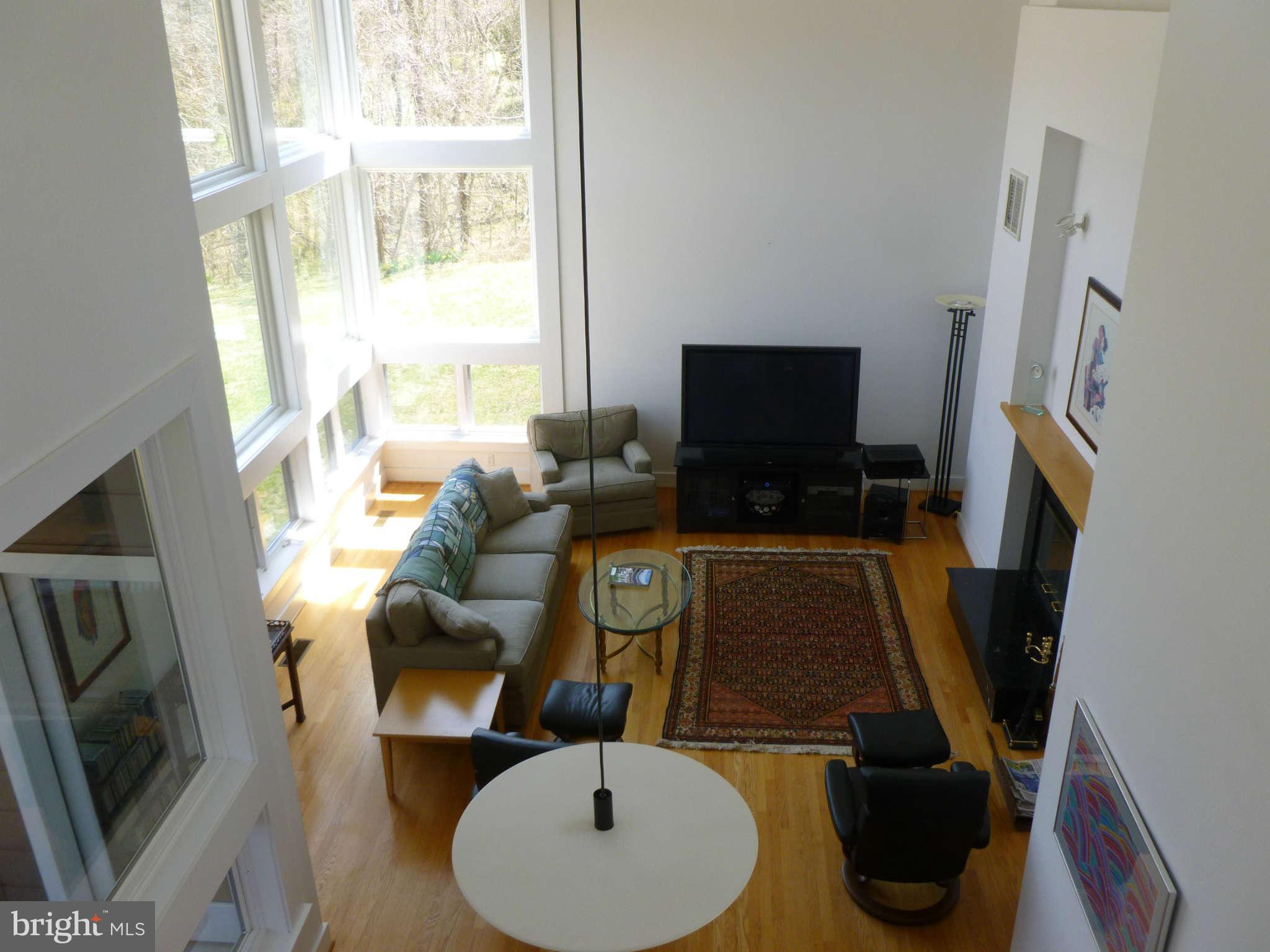 101 Stoney Bottom Road Front Royal, VA 22630 - Photo 16 of 28 Living Room