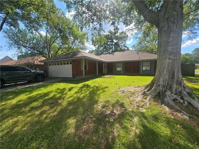 $2,150 | 102 Everest Drive, Slidell, LA 70458