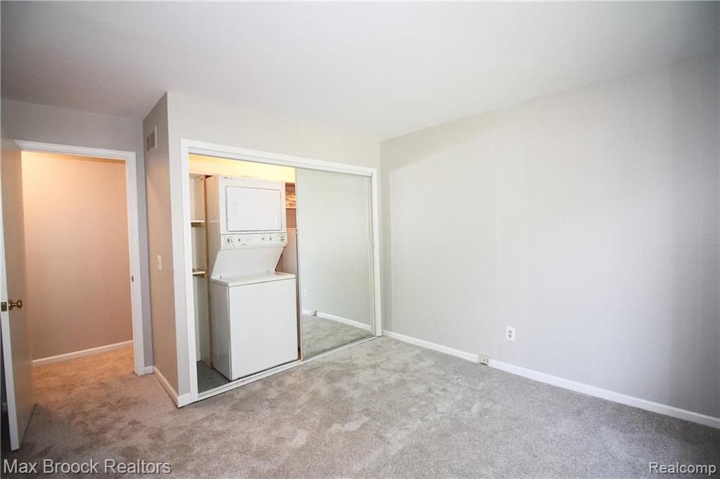 29676 Middlebelt Road Farmington Hills, MI 48334 - Photo 18 of 34