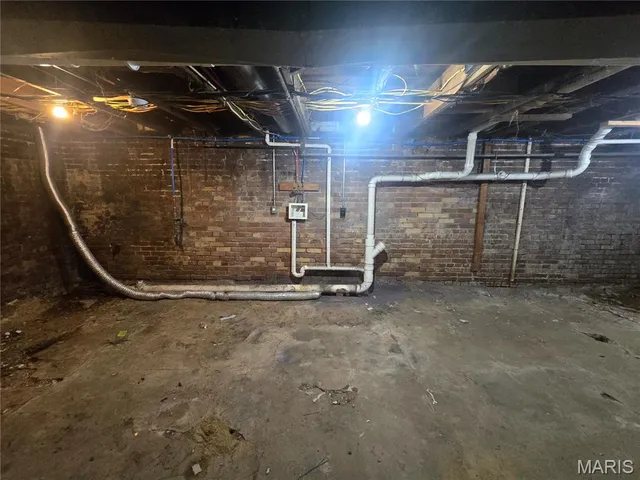 $1,795 | 141 West Park Avenue, Collinsville, IL 62234