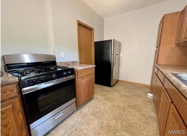 $1,795 | 141 West Park Avenue, Collinsville, IL 62234