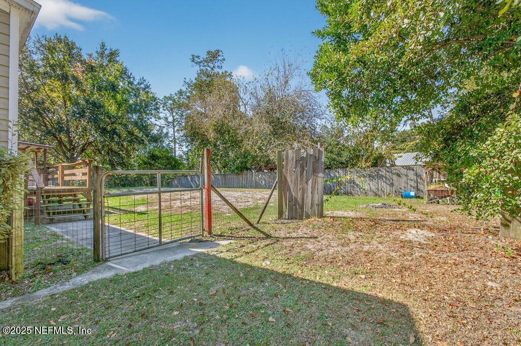 9899 Barber Loop Macclenny, FL 32063 - Photo 39 of 43 a view of a park