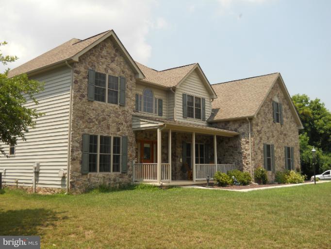 12226 Walnut Point Road Hagerstown, MD 21740 - Photo 3 of 29 Exterior (Front)