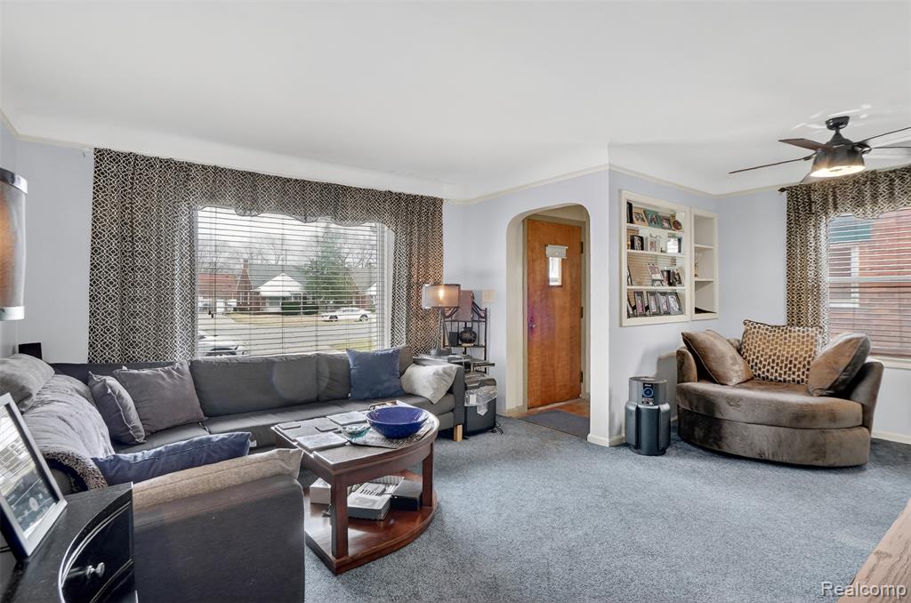 9923 Inkster Road Livonia, MI 48150 - Photo 3 of 26 Gallery Image 3