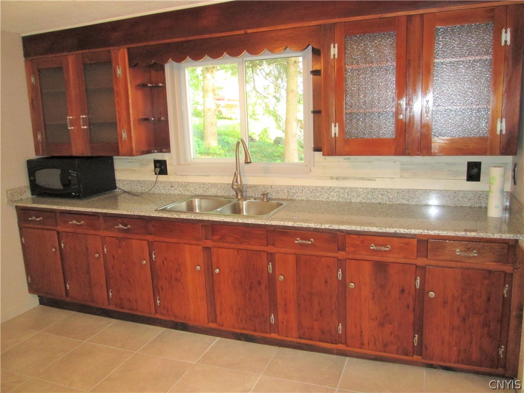 4708 Jordan Road Skaneateles, NY 13153 - Photo 8 of 24