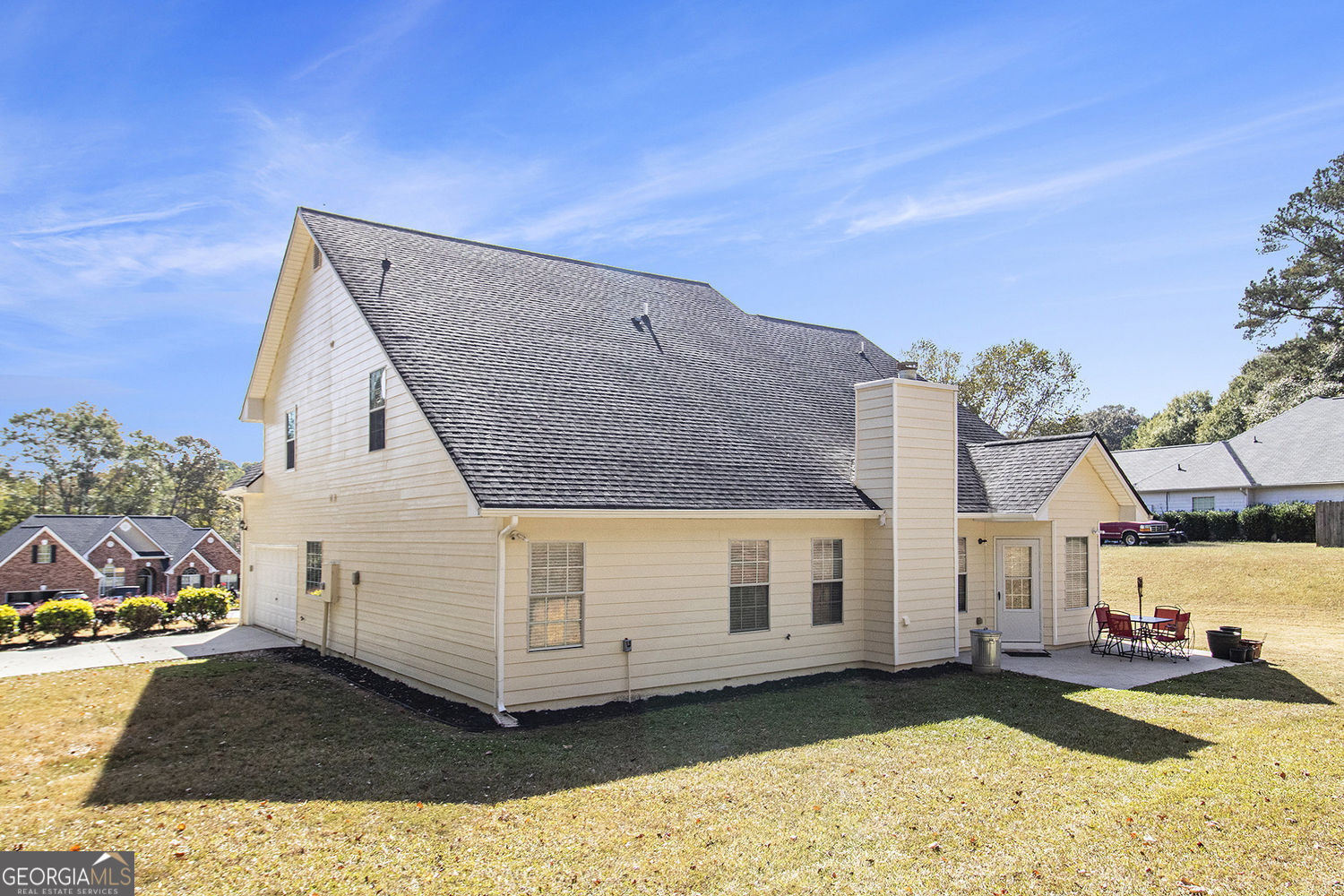 48 Garden View Terrace Newnan, GA 30263 - Photo 5 of 25 a view of a white house with a yard