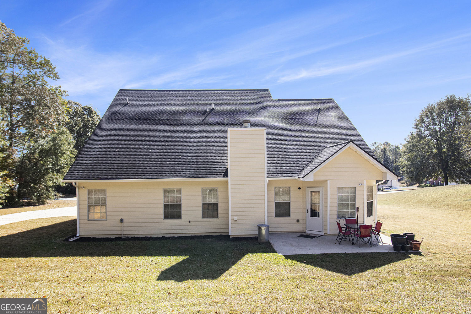 48 Garden View Terrace Newnan, GA 30263 - Photo 6 of 25 a front view of a house with a yard