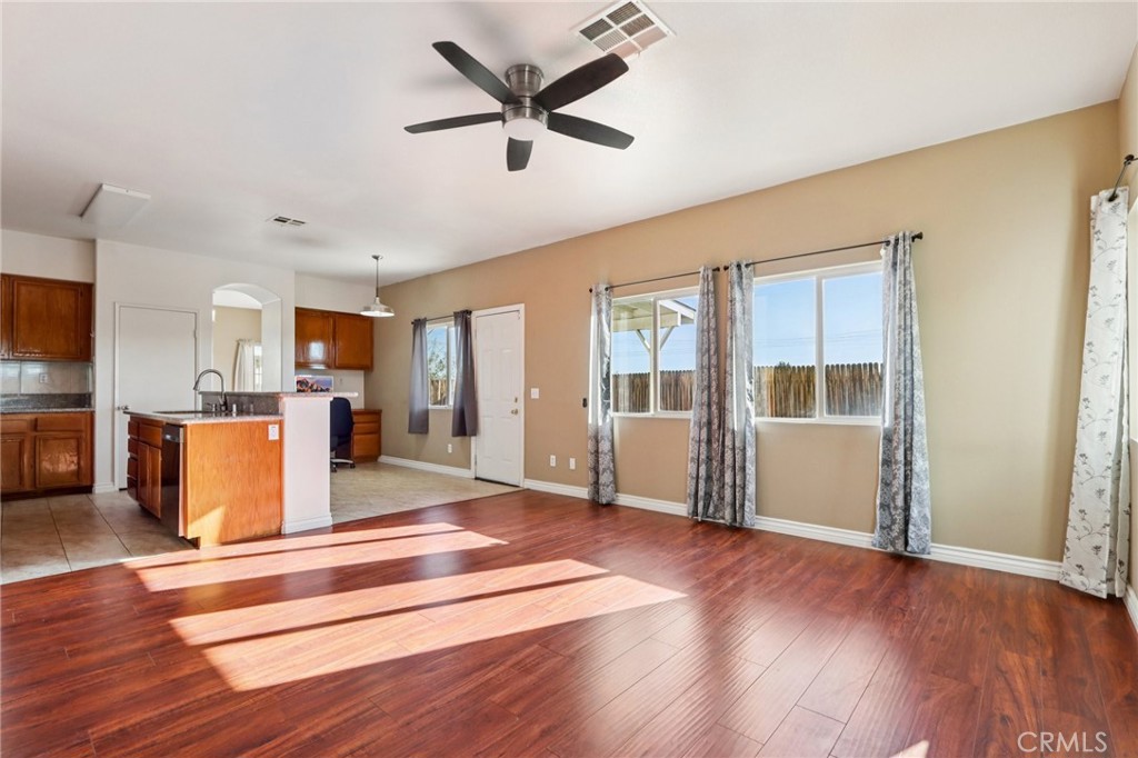 15015 Kitfox Lane Victorville, CA 92394 - Photo 13 of 49