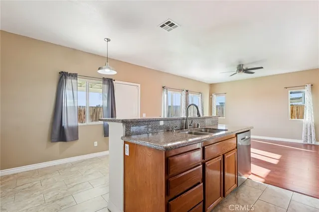 $460,000 | 15015 Kitfox Lane, Victorville, CA 92394