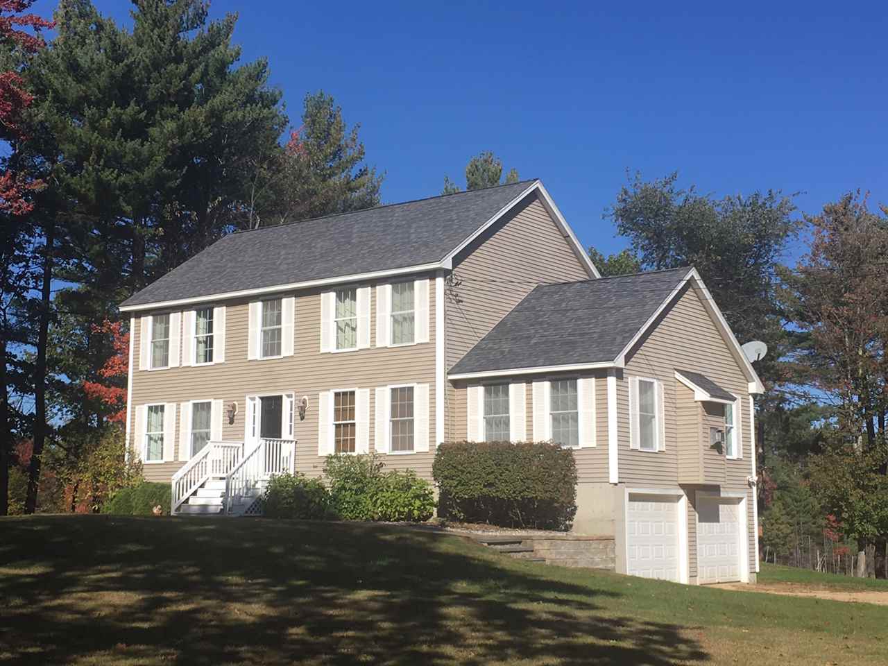 87 Griffin Road Deerfield, NH 03037 - Photo 1 of 40