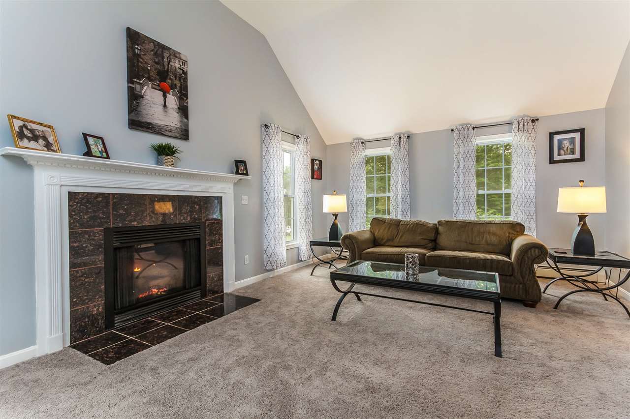 87 Griffin Road Deerfield, NH 03037 - Photo 14 of 40