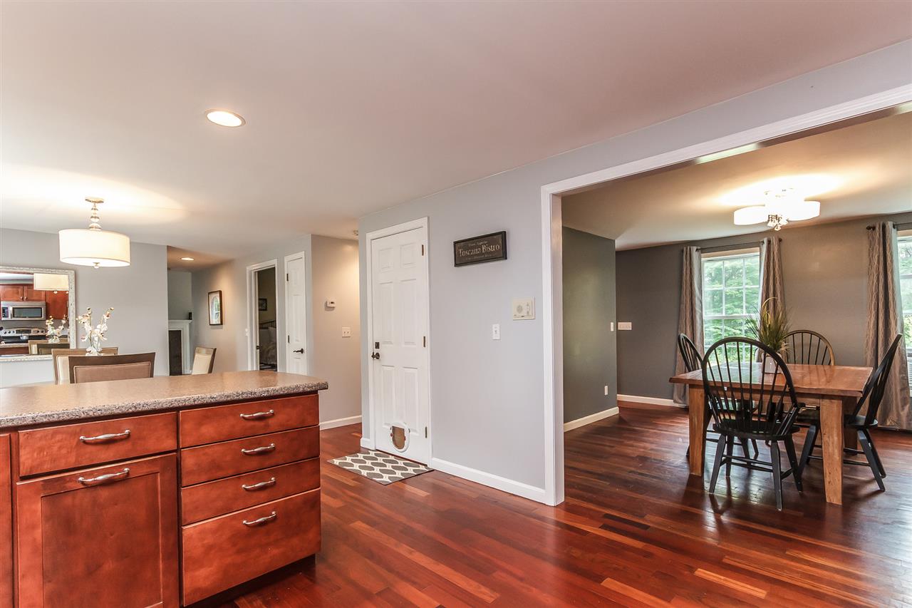 87 Griffin Road Deerfield, NH 03037 - Photo 5 of 40